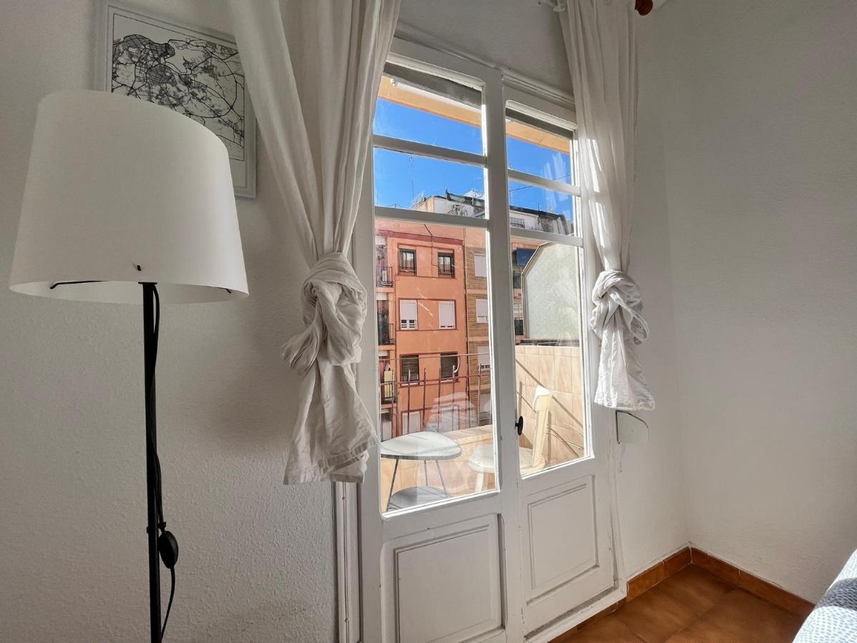 Comfortable Room - Habitacion Acogedora Valencia Exterior foto